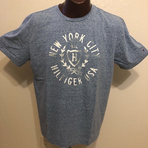 light blue tommy hilfiger t shirt